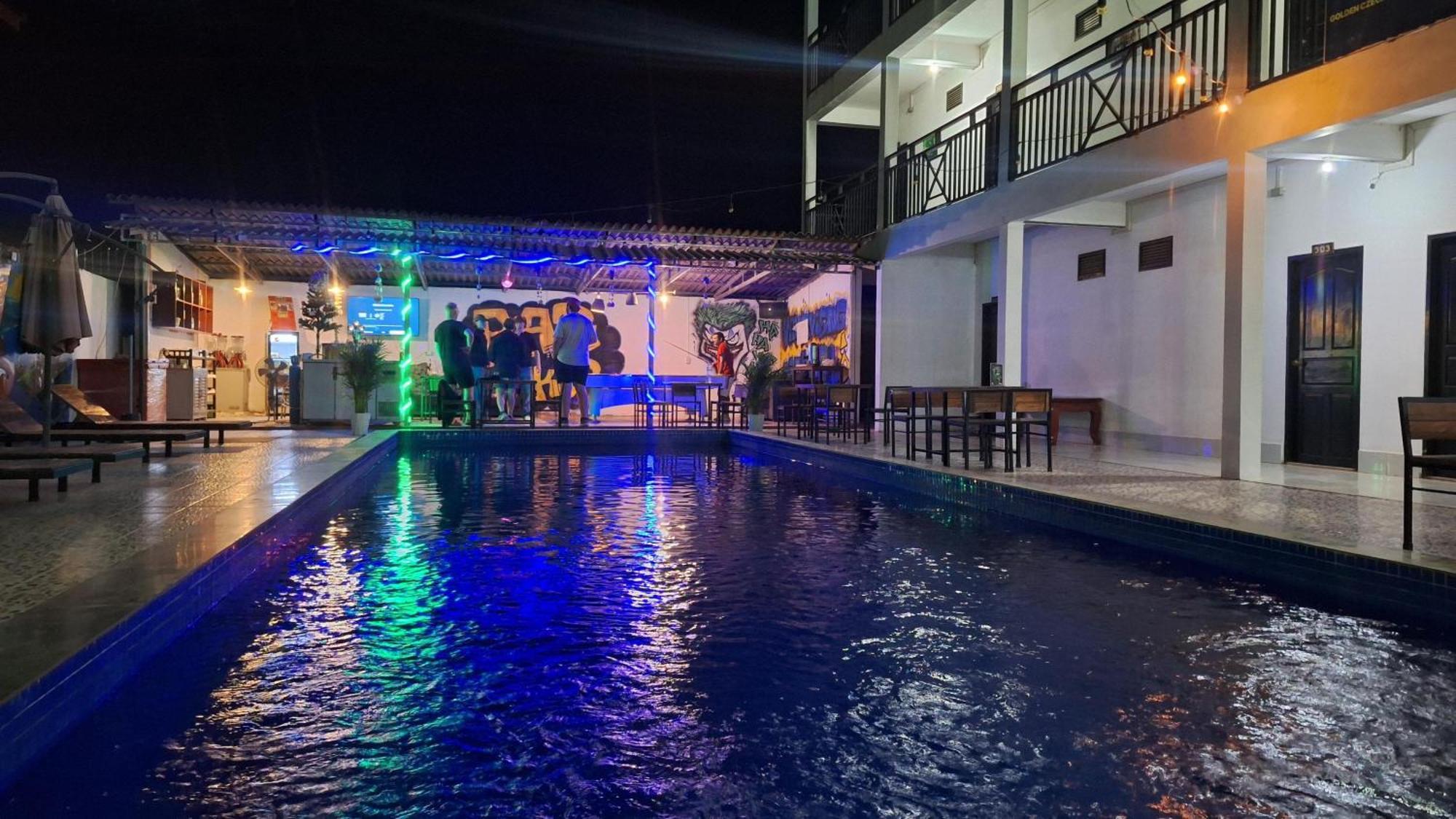 Vang Vieng Santara Backpackers Hostel Bagian luar foto